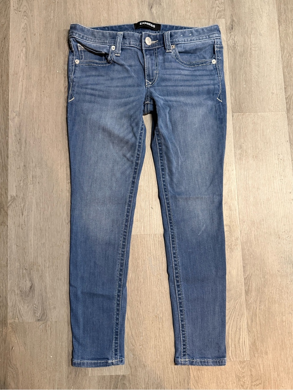 •EXPRESS• LOW RISE LEGGING JEANS - Picture 2 of 7